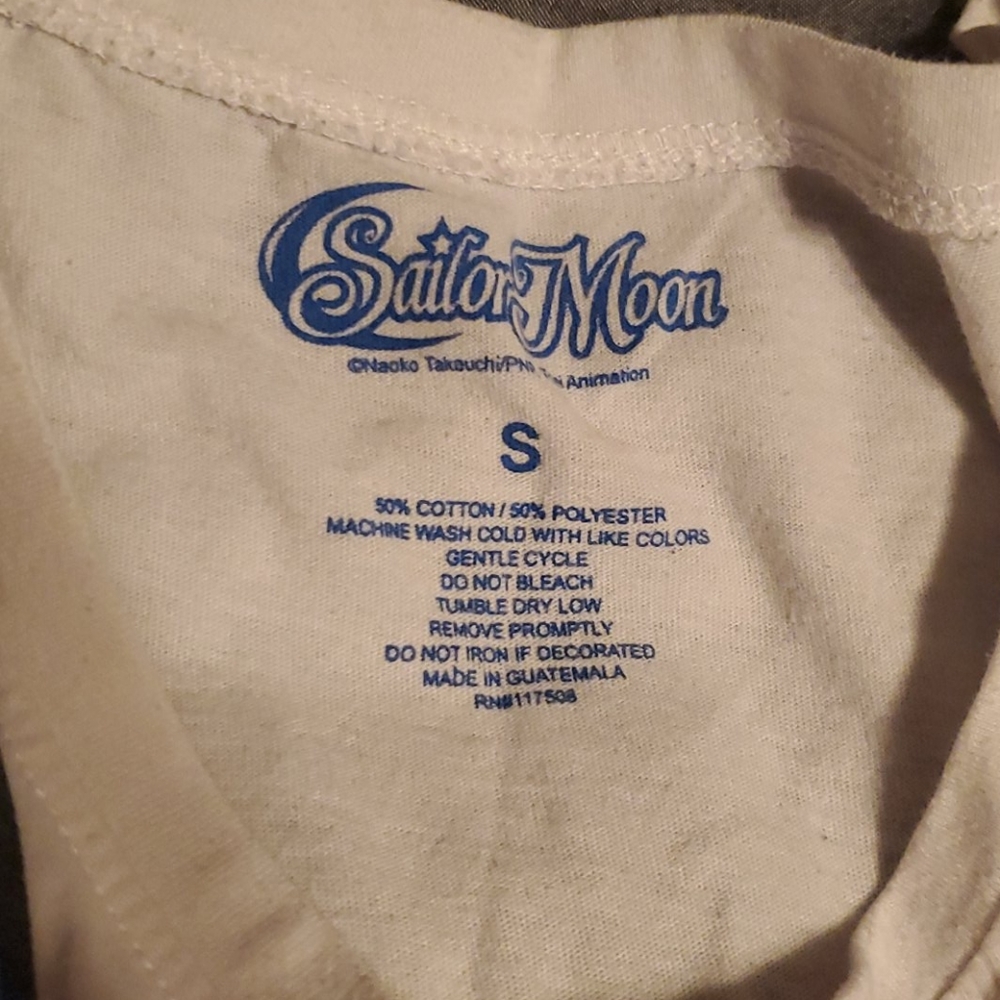 Shirt - Picture 3 of 3